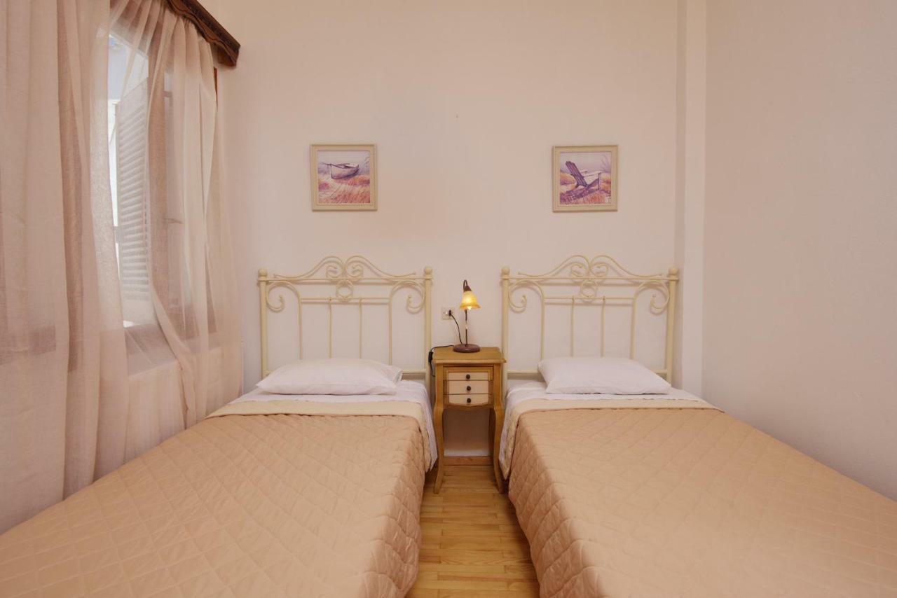 Apartament Theodora Patitírion Zewnętrze zdjęcie
